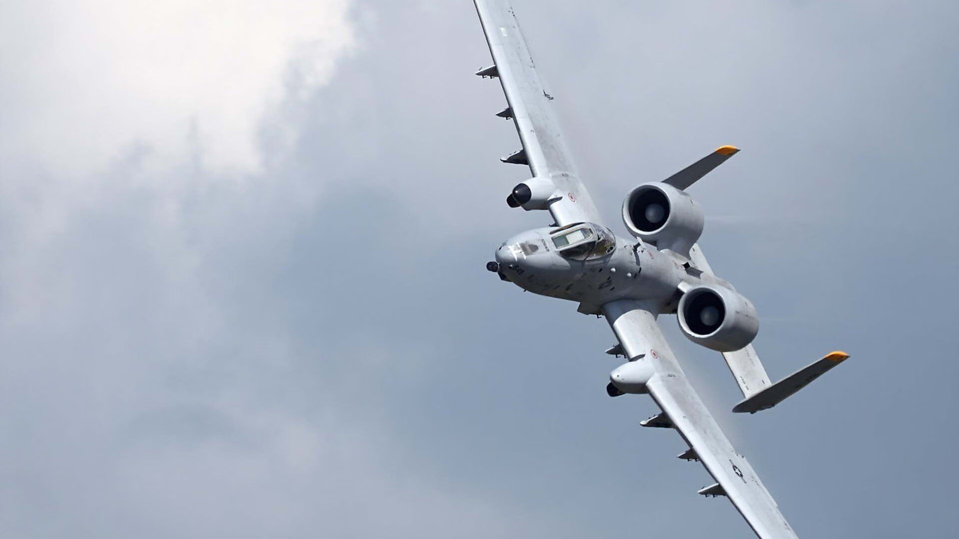 当大场面先生遇见东方巨龙，乔治的舞台，在篮球经纬度交错处点亮