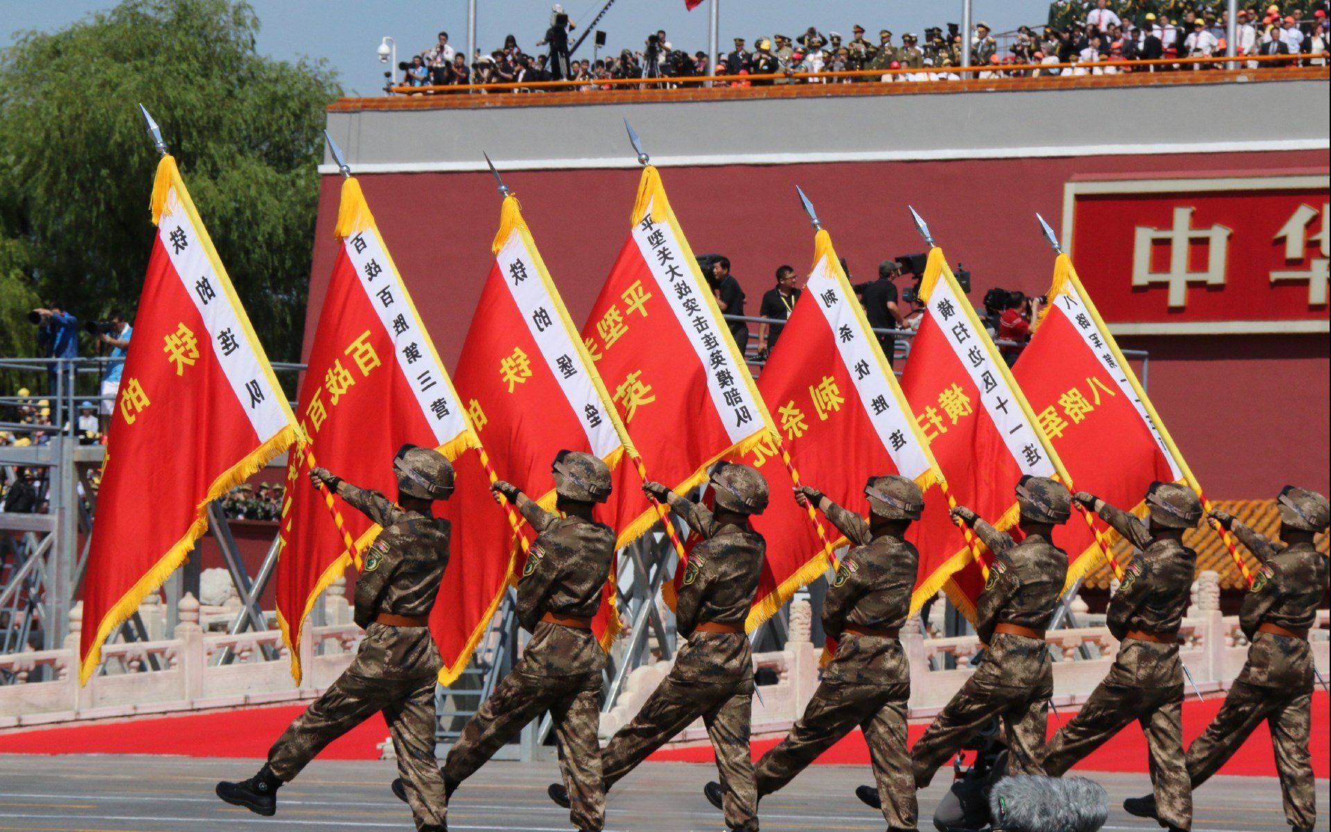 冰川与地中海的终局对决，冰岛黑马火山灰战术撕裂马赛铁壁