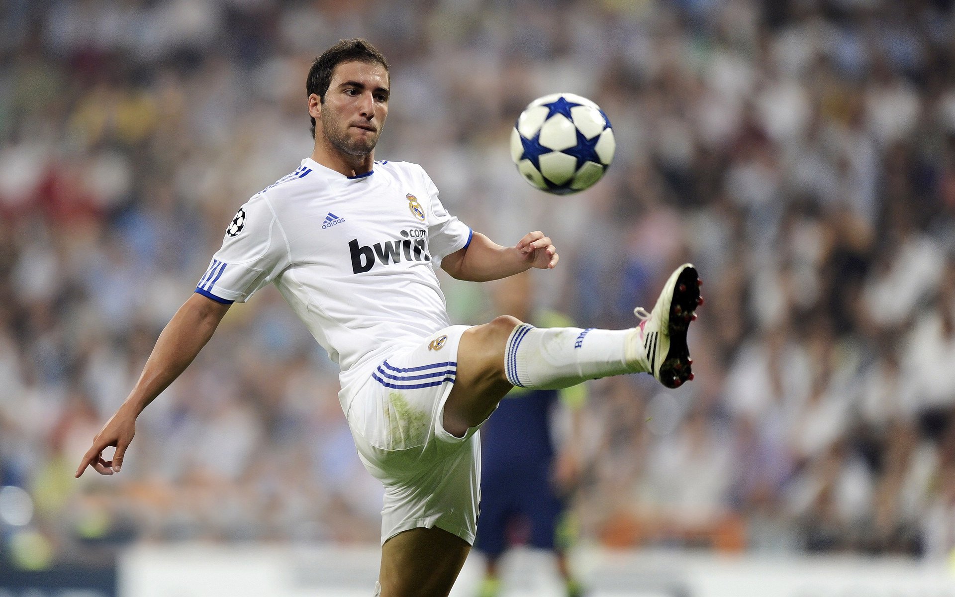 无锋阵的喘息，沉默的震撼！孔德高能输出改写西德战术对话